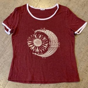 Soft Short Sleeve Graphic Sun and Moon Tee from Garage Size S